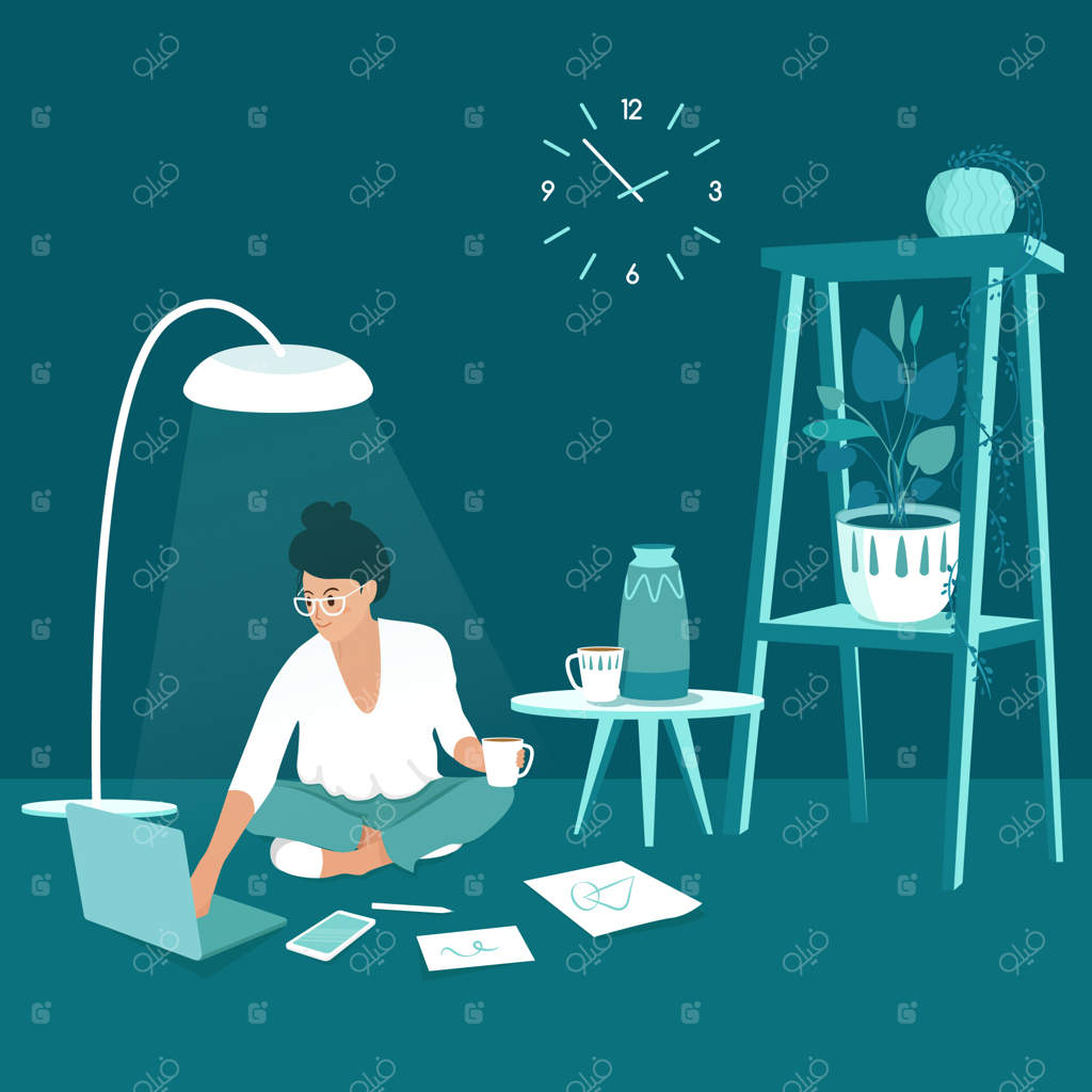 زنی فریلنسر در حال کار در خانه