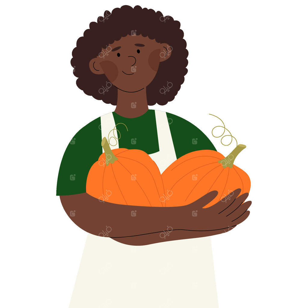 زنی کشاورز با پوستی تیره یک کدو تنبل در دست دارد. مفهوم برداشت پاییزی، کشاورزی ارگانیک، باغبانی، و باغ خانگی.