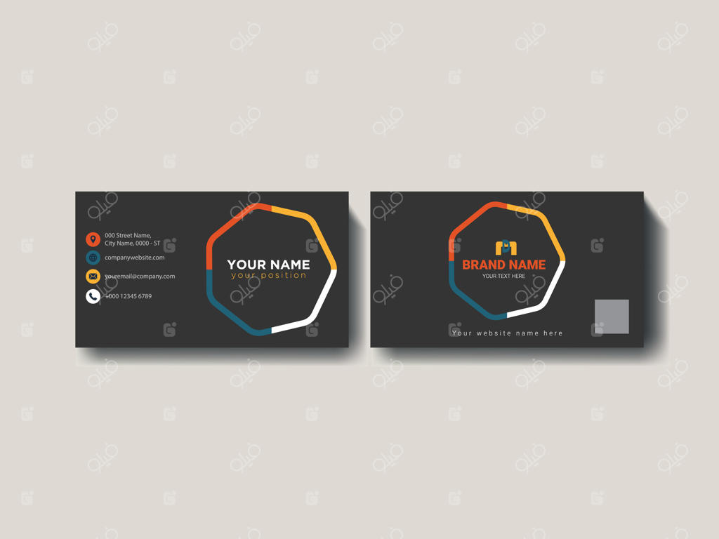 طراحی مدرن کارت ویزیت با اشکال هندسی و جزئیات تماس