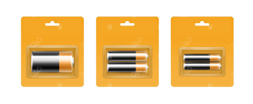 باتری‌های آلکالاین طلایی و مشکی در بسته‌بندی بلیستر