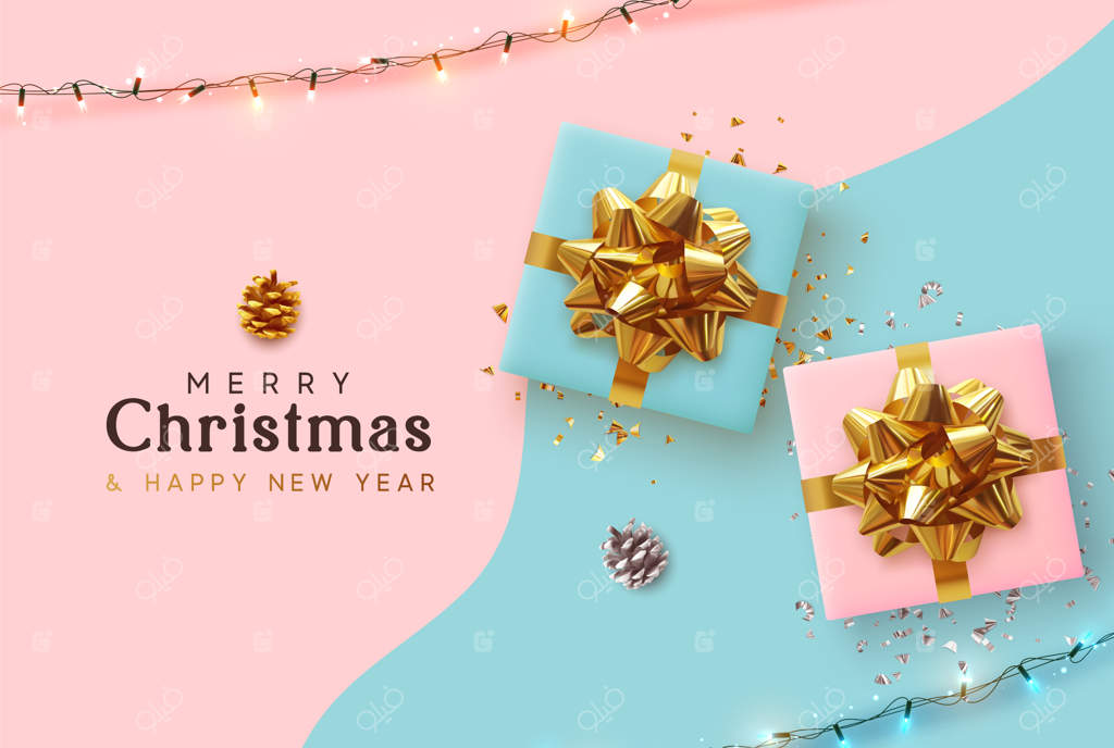کریسمس و سال نو مبارک. پس‌زمینه کریسمس با جعبه‌های هدیه صورتی و آبی واقعی، چراغ‌های زینتی درخشان، بنر تعطیلات، پوستر، کارت تبریک. بروشور تبلیغاتی با رنگ‌های ملایم.