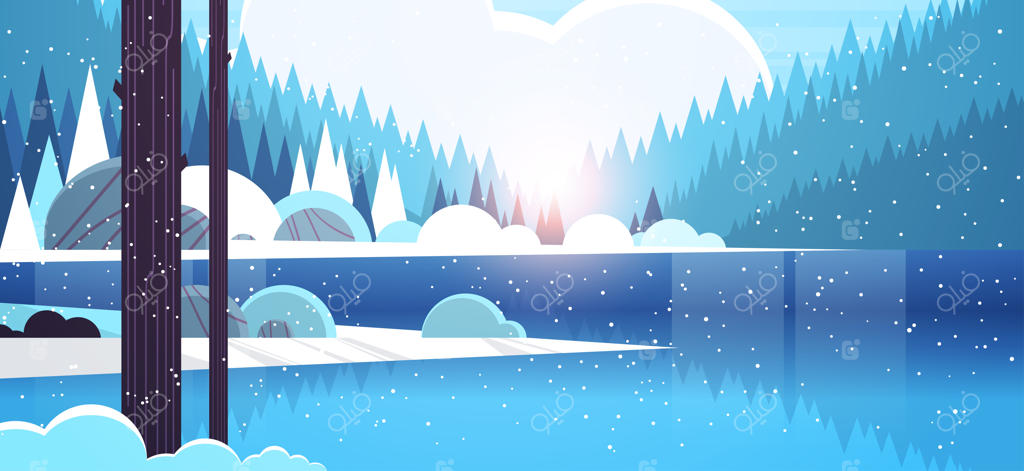 صبح سرد زمستانی رودخانه کوهستانی در جنگل پوشیده از برف، طلوع خورشید، منظره طبیعت، پس‌زمینه افقی