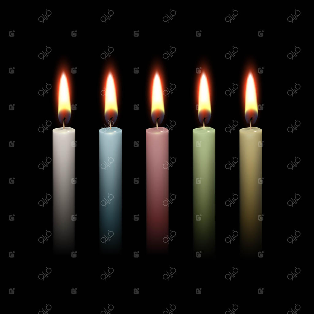 نور و شعله آتش شمع‌ها در پس‌زمینه مشکی