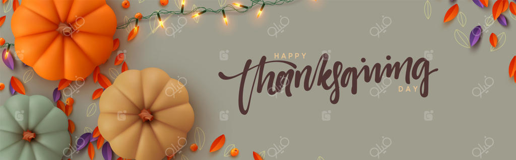 بنر روز شکرگزاری: پس‌زمینه‌ی جشن با کدوهای نارنجی واقعی، برگ‌های پاییزی و ریسه‌های نورانی. پوستر افقی برای وب‌سایت. تصویر سازی وکتور