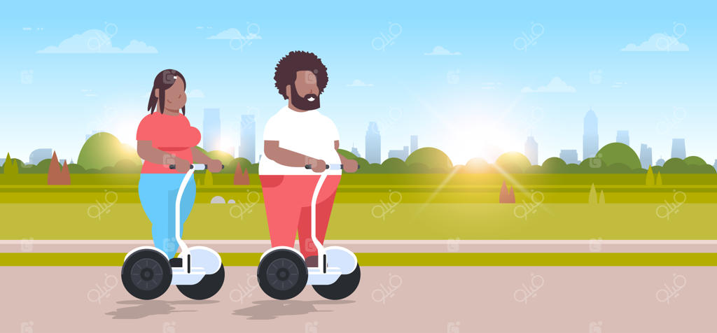 زوج در حال سواری بر اسکوتر خودتعادل در پارک شهر - مرد و زن روی ژیروسکوتر برقی