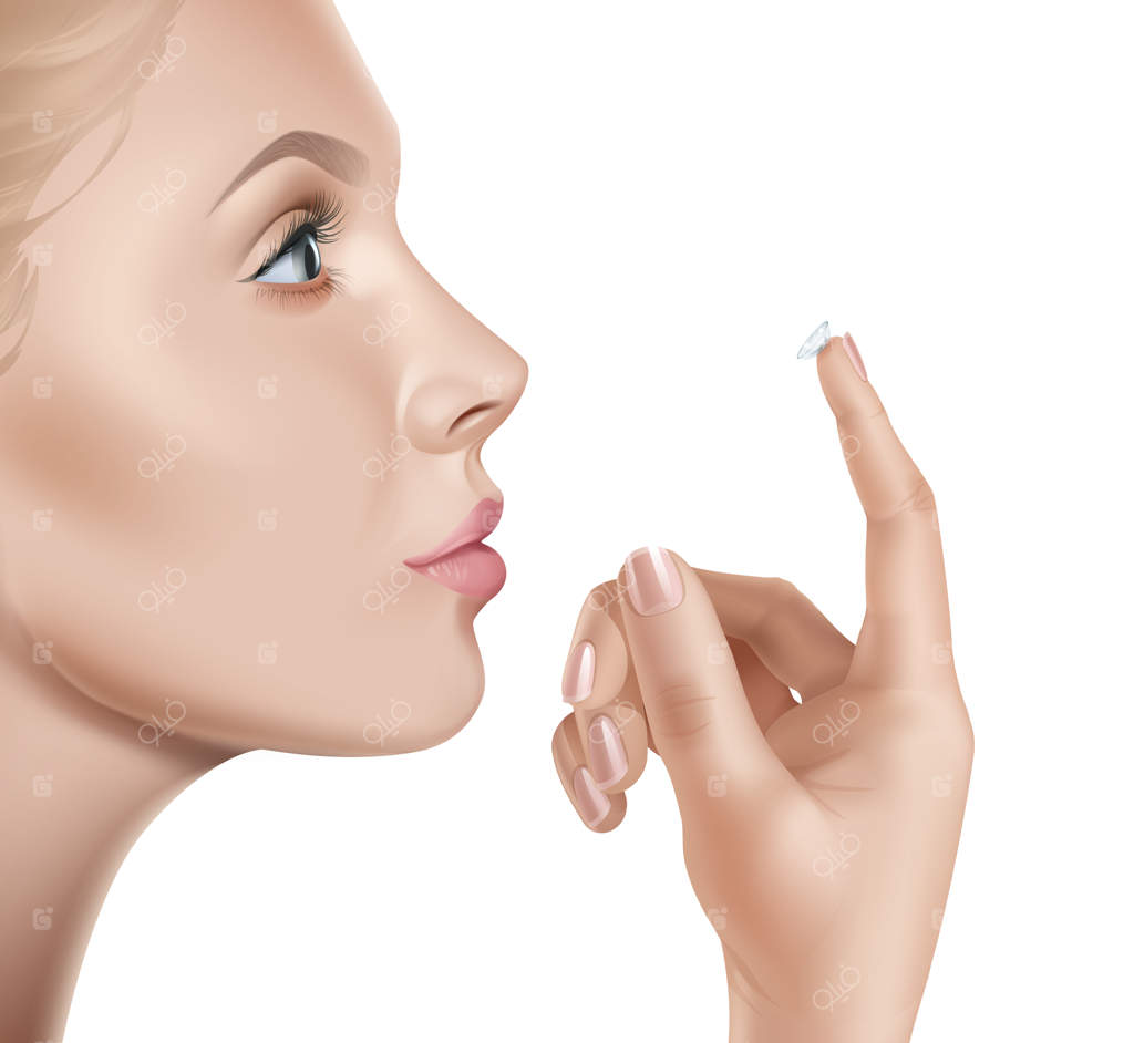 تصویری از چهره زن و لنزهای تماسی در دست