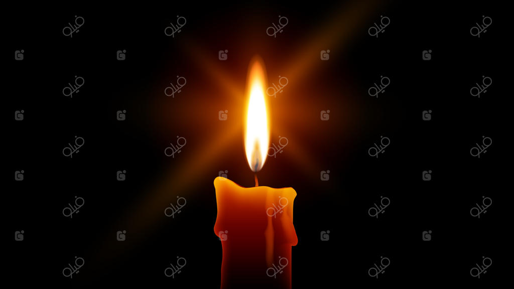 شعله شمع در حال سوختن در تاریکی؛ شمع زرد در پس‌زمینه سیاه و شعله آتش با افکت درخشش ستاره‌ای