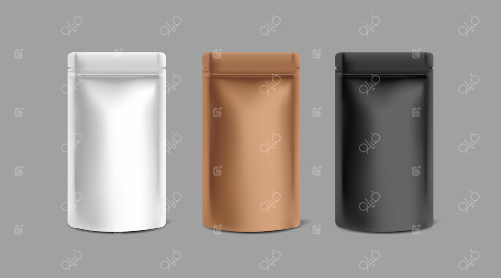 سه طرح پیش‌نمایش از کیسه‌های زیپ‌دار با کاغذ کرافت سیاه، سفید و مسی بر روی پس‌زمینه خاکستری