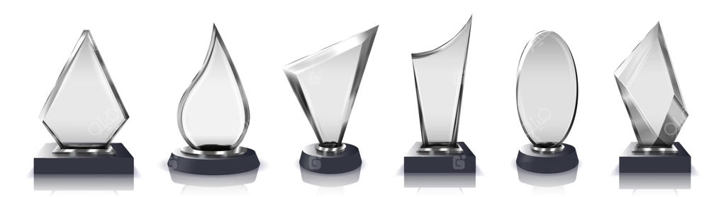 جام شیشه‌ای: مجموعه‌ای از جوایز شفاف کریستالی برای مراسم و برندگان مسابقات