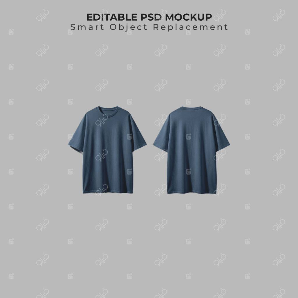 موکاپ تی‌شرت آبی ساده روی پس‌زمینه خاکستری