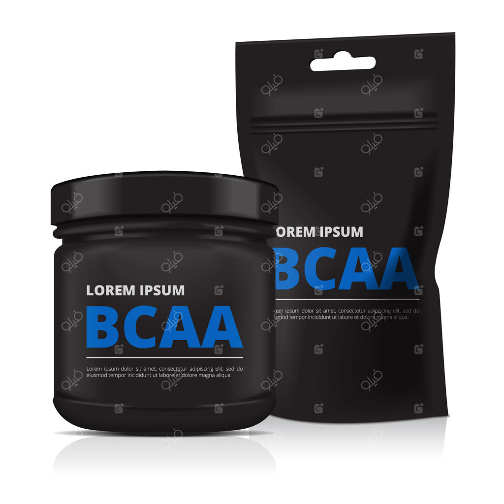 قوطی پلاستیکی سیاه و بسته فویلی روی زمینه سفید