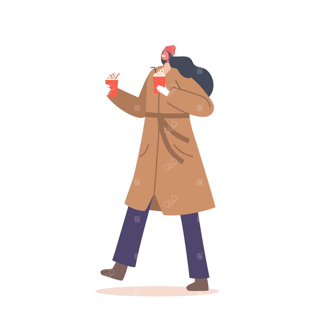 زنی در حال نگه‌داشتن فنجان‌های حاوی نوشیدنی شکلات داغ یا کاکائو با نی و تزیینات روی پس‌زمینه سفید