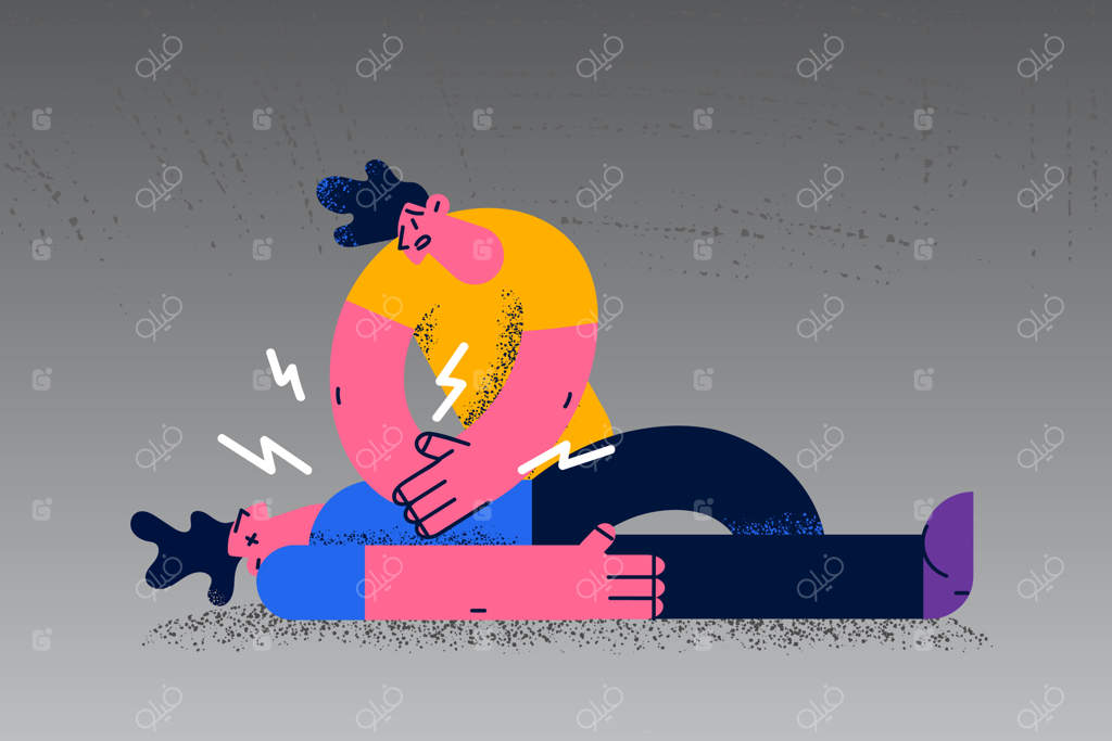 کمک‌های اولیه برای حمله قلبی: مردی در حال انجام ماساژ قلب به یک بیمار روی زمین. آموزش نجات زندگی و امداد پزشکی.