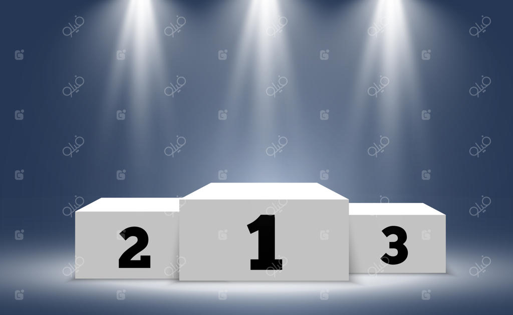 سکوی اهدای جوایز به برندگان؛ سکوی سفید با نورپردازی