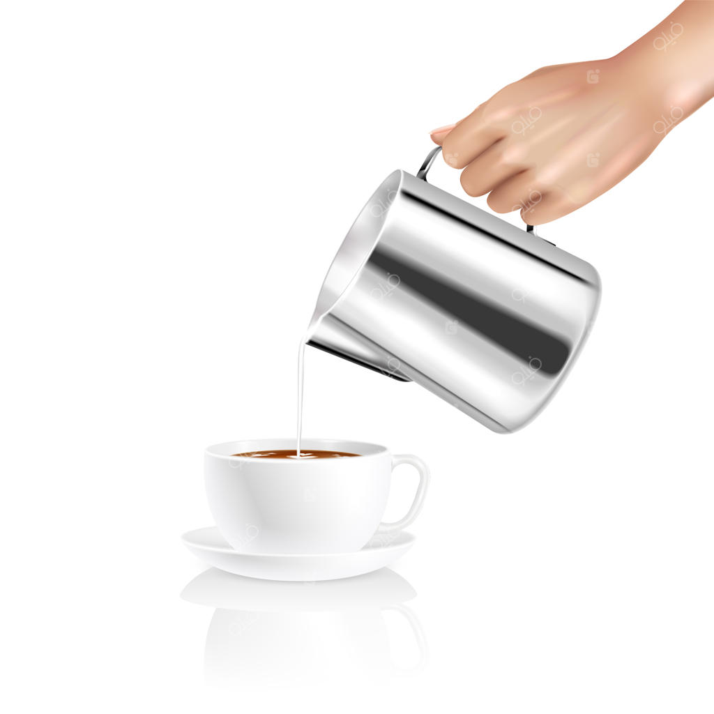 ترکیب واقعی: دست باریستا در حال ریختن شیر در فنجان قهوه