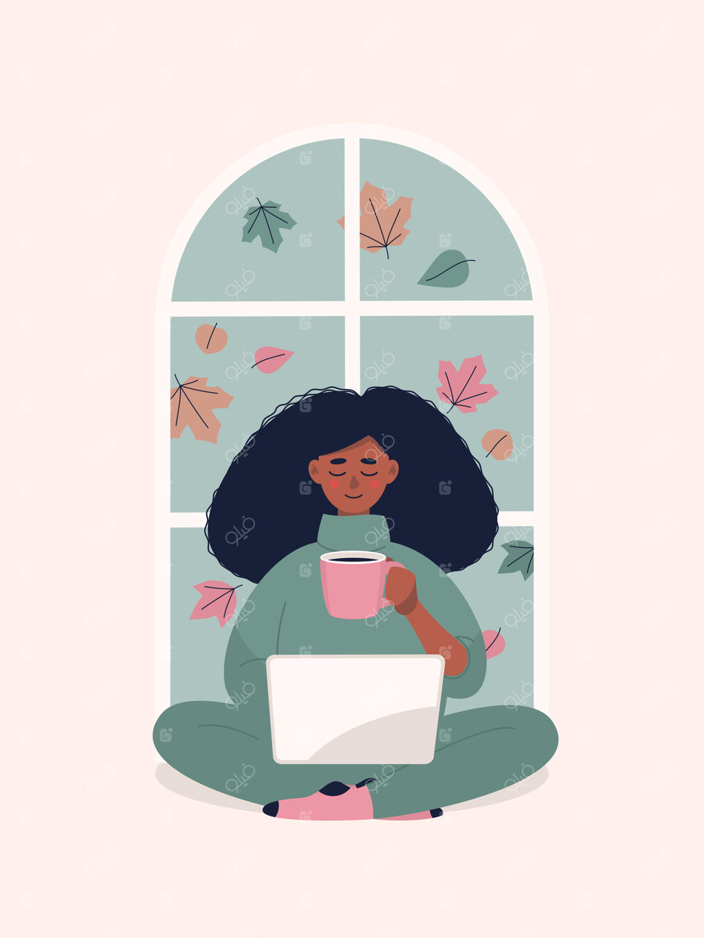 زن آفریقایی که در حال نوشیدن قهوه و کار با لپ‌تاپ کنار پنجره است