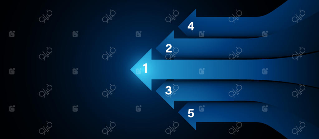 اینفوگرافیک پیکان‌های آبی با مراحل شماره‌گذاری شده روی زمینه تیره