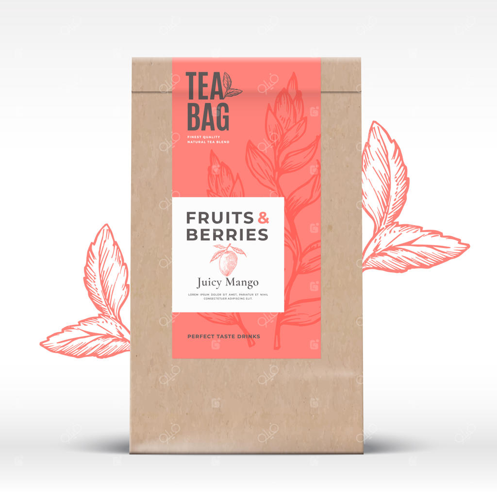 طراحی بسته‌بندی انتزاعی کیسه کاغذی با برچسب چای میوه و توت‌ها: پس‌زمینه‌ای با سایه‌های واقعی و سیلوئت‌های دست‌کشیده انبه و برگ‌ها، همراه با تایپوگرافی مدرن