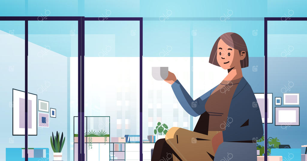 زنی با لباس راحتی روی صندلی نشسته و قهوه می‌نوشد؛ مدیر تجاری در حال استراحت در فضای اداری