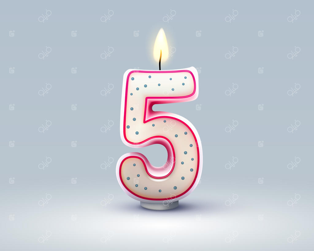سالگرد تولد مبارک: شمع تولد به شکل عدد پنج وکتور سال