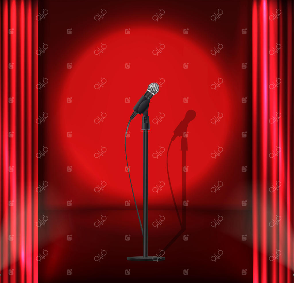 پرده قرمز واقعی بر روی صحنه: استیج همراه با نورافکن و میکروفون قدیمی برای موسیقی و تئاتر