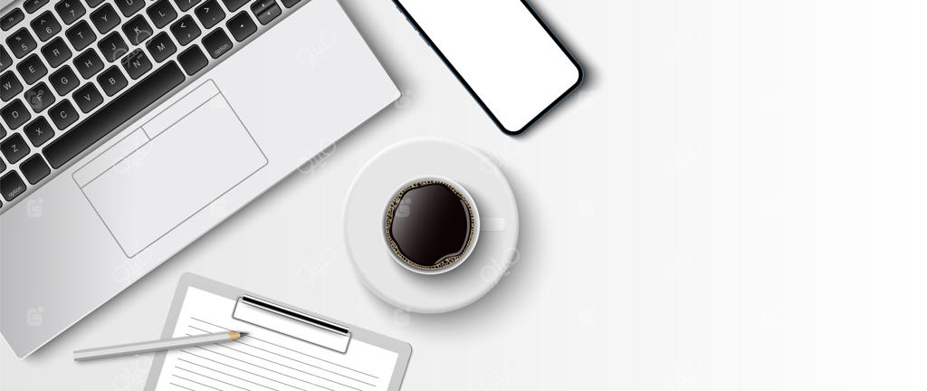 نمای بالا از فضای کار ساده: میز کار با لپ‌تاپ، تخته یادداشت و فنجان قهوه روی زمینه سفید با فضای خالی برای نوشتن