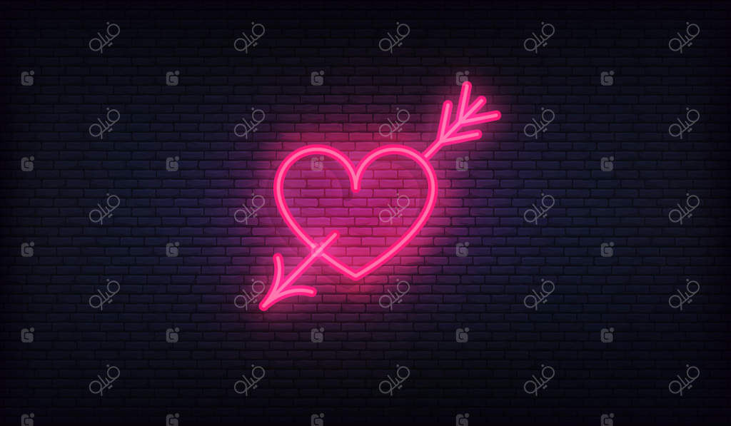 تابلوی نئون قلب با تیر - طراحی تابلو قلب درخشان بنفش