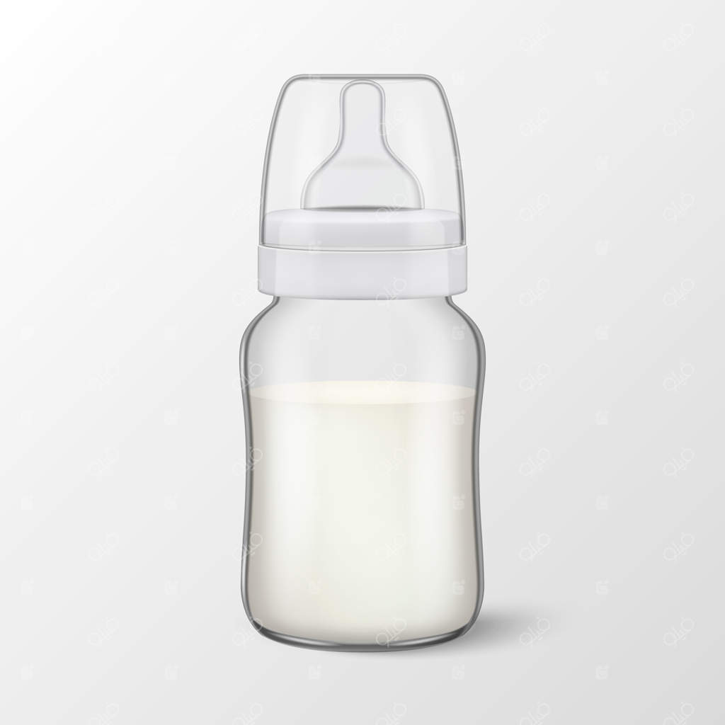 شیشه شیر بچه واقعی با درپوش و تصویر نزدیک روی زمینه سفید. قالب ظرف شیر استریل برای طراحی گرافیکی