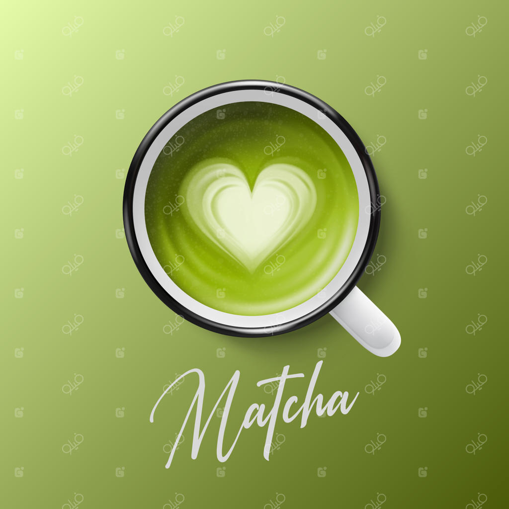 ماگ سرامیکی سفید و فلزی: نمای نزدیک با طرح قلبی شکل خامه ماچا روی زمینه سبز، نمای بالا