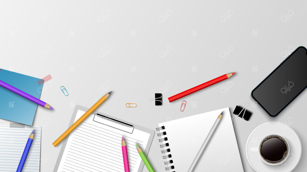 نمای بالا از یک محیط کاری مدرن: قهوه، کاغذ، مداد و یادداشت روی زمینه سفید